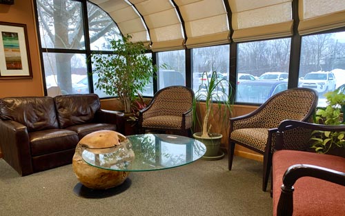 Welcoming front lobby and wait room at David Paulussen, DMD in Hackettstown, NJ